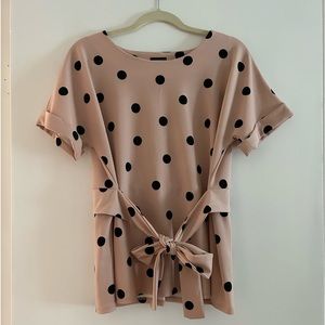Worthington pink with black polka dot tie waist top - NWOT